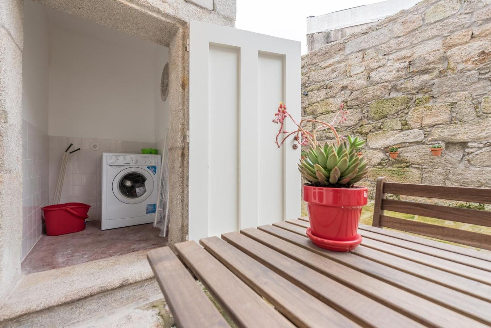 Guestready - Lofted Getaway In Downtown Porto Apartamento Exterior foto